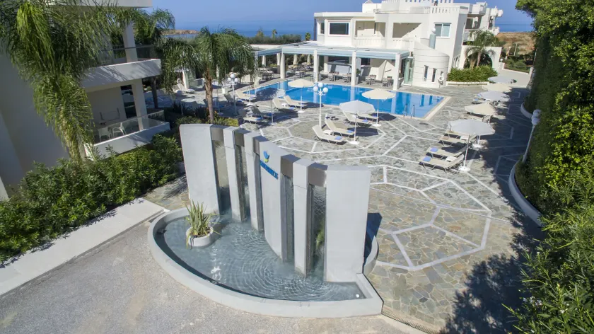 Kedrissos Hotel Apartments - Image 1