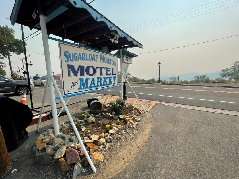 Sugarloaf Mountain Motel - Image 1