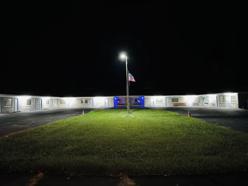 Royal INN - Image 1