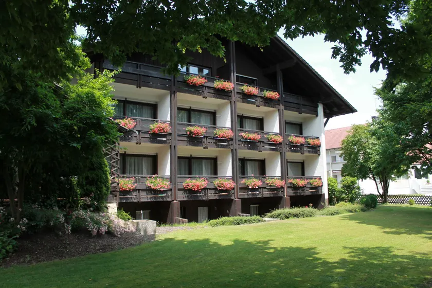 Hotel garni Bellevue - Image 1
