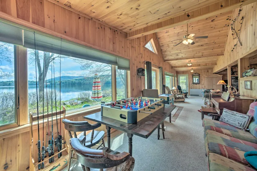 Waterfront Lake Pleasant Getaway w/ Kayaks, Grill! - Image 1
