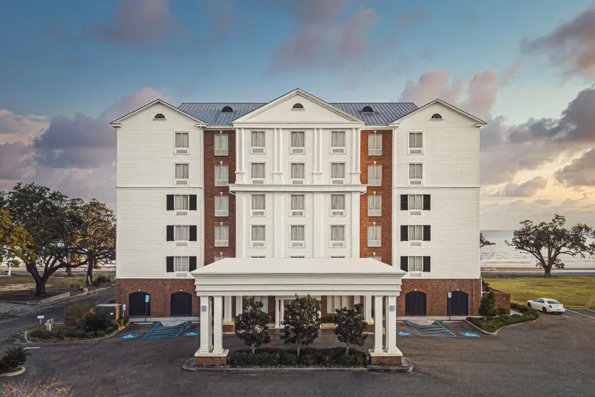 The Inn at Long Beach - Image 1