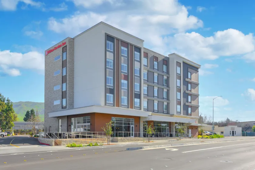 Hilton Garden Inn Fremont Milpitas - Image 1