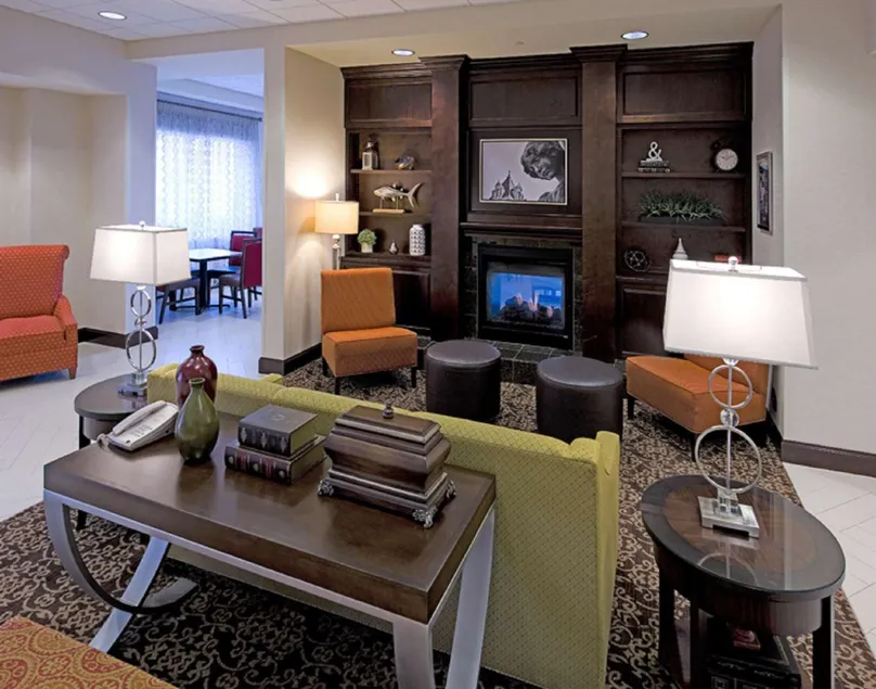 Hampton Inn Schenectady Downtown - Image 1