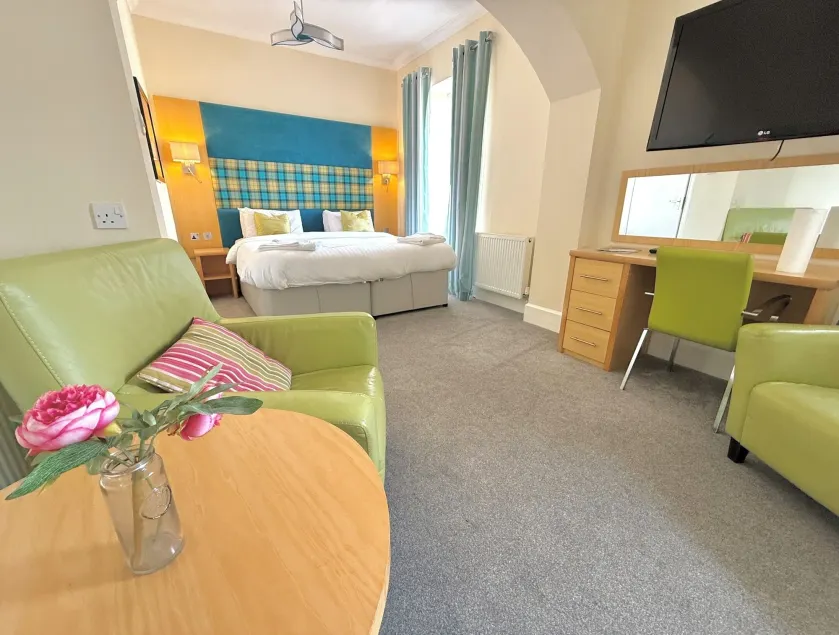 Seabank House Hotel - Image 1