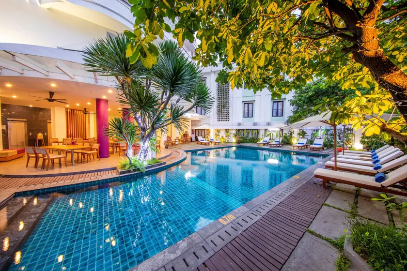 ÊMM Hotel Hue - Image 1
