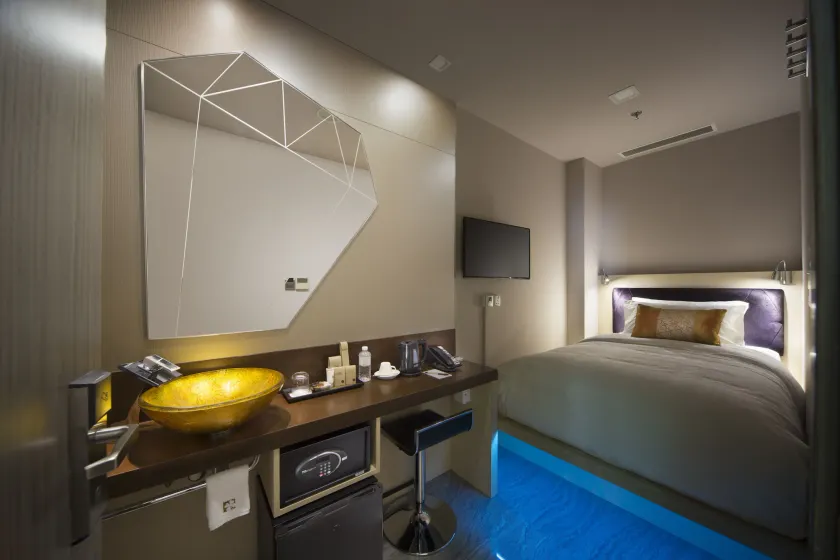 Hotel Clover 7 - Image 1