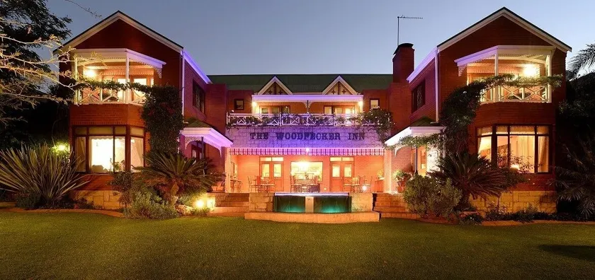 The Woodpecker Inn - Image 1