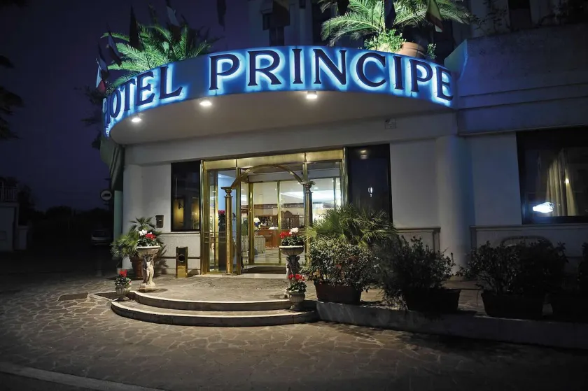 Hotel Principe - Image 1