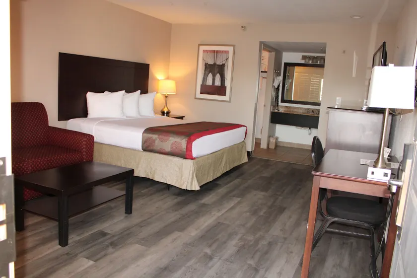 Infinity Inn & Suites - Image 1