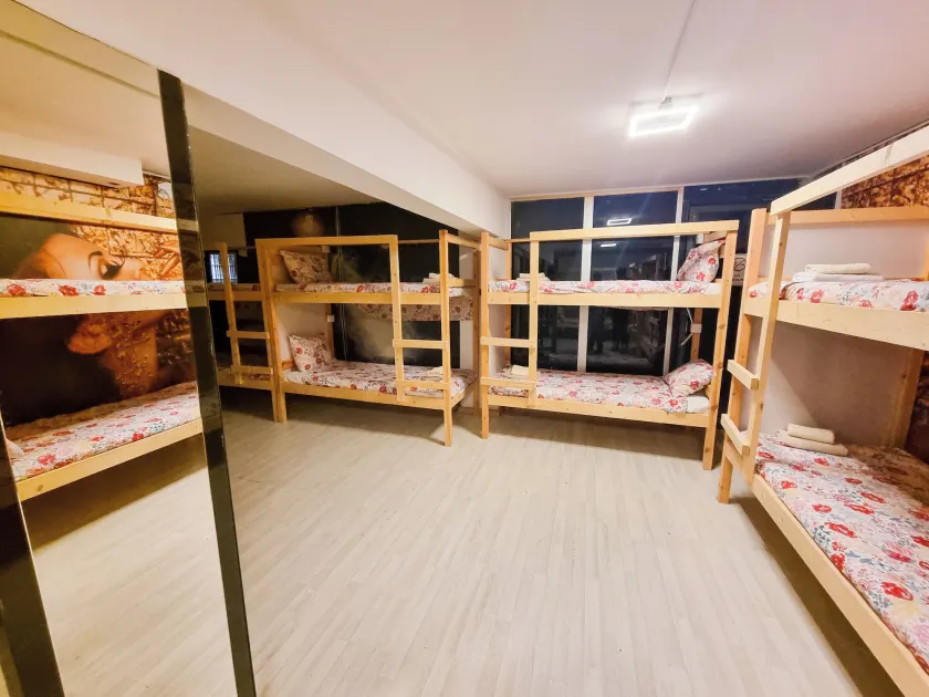 Unique City Hostel 100 meters from Beach - Zimmer
