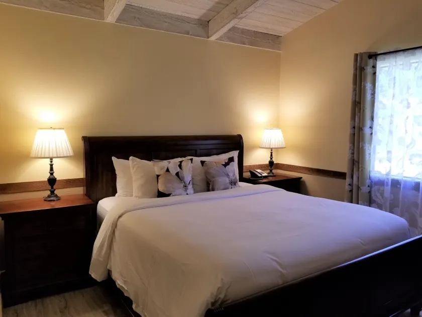 Carmel Valley Lodge - Image 1