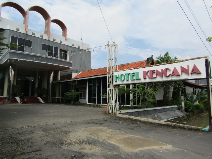 Hotel Kencana Jaya - Image 1