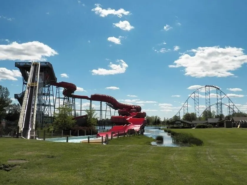 Darien Lake Lodge on the Lake  - Image 1