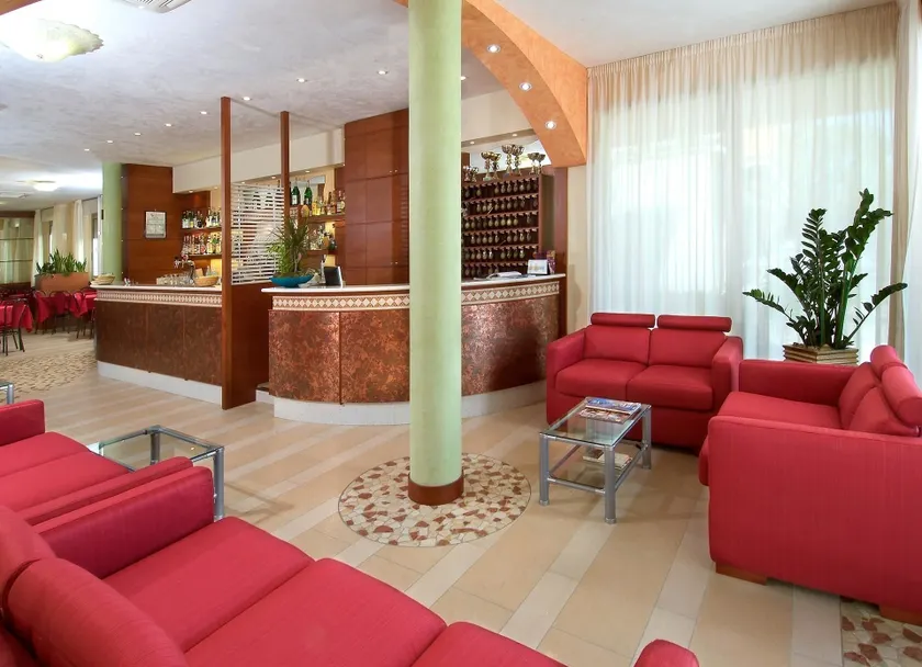 Hotel Odeon - Entrée intérieure