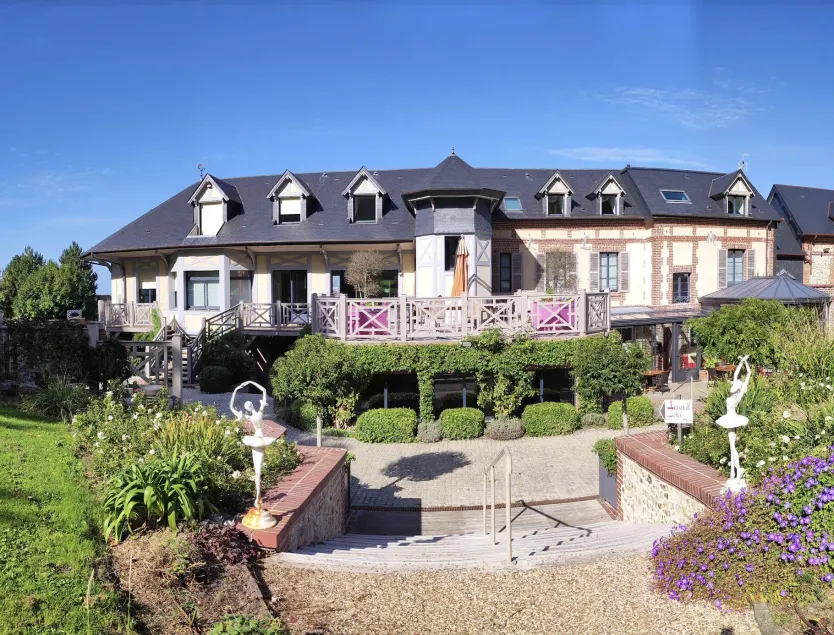 Domaine du Clos Fleuri - Spa - Image 1