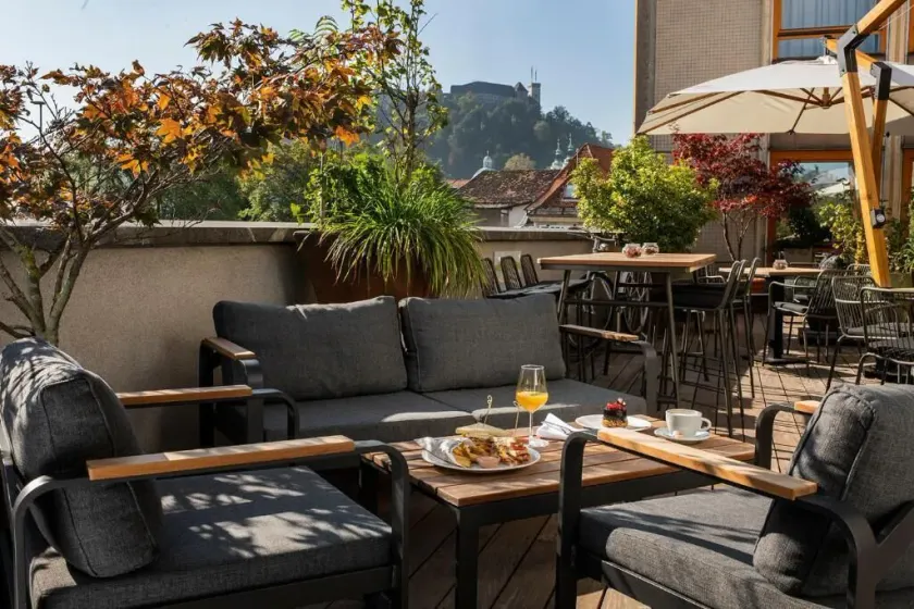 City Hotel Ljubljana - Image 1