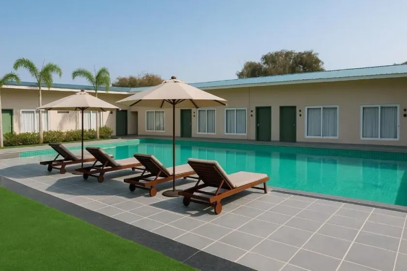 Status Club Resort - Image 1
