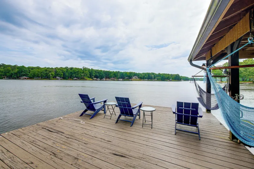 Luxe Lake Sinclair Living: Private Dock & Beach! - Image 1