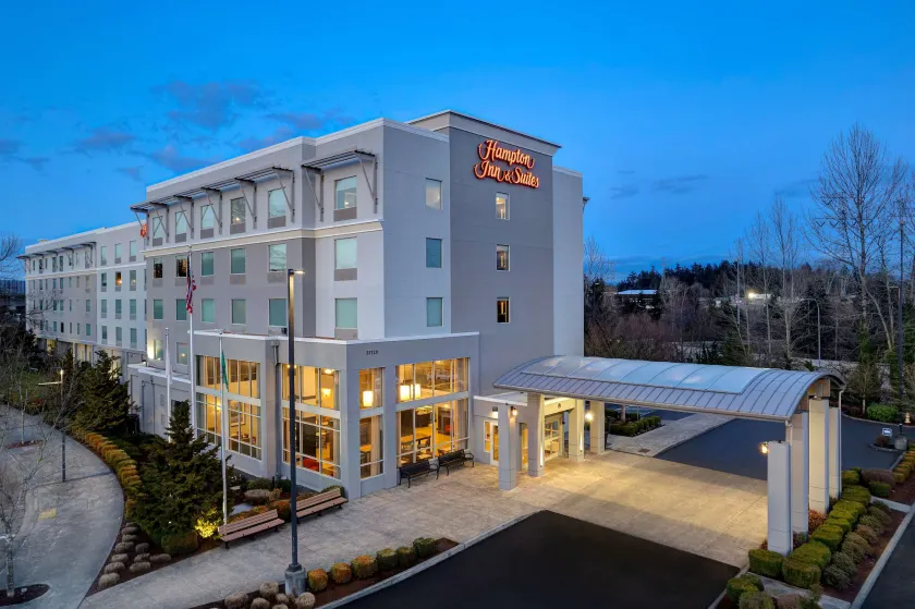 Hampton Inn & Suites Seattle/Federal Way - Image 1