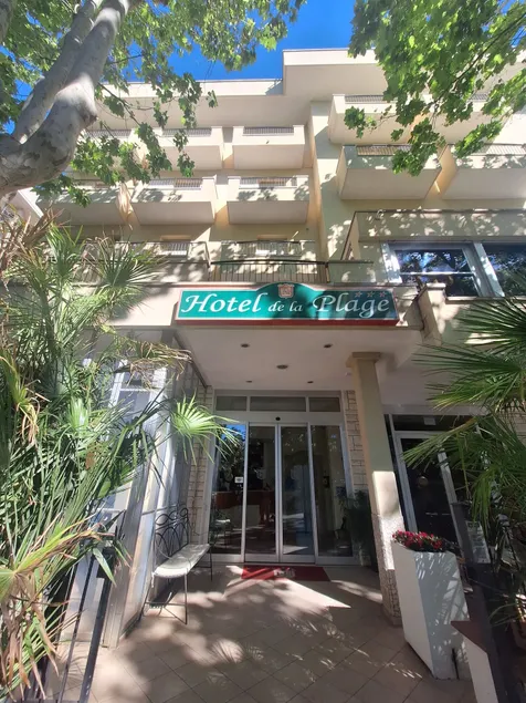 Hotel De La Plage - Image 1