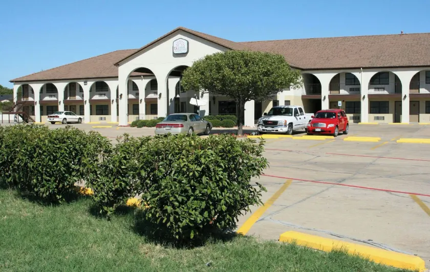 Weatherford Heritage Inn - Image 1