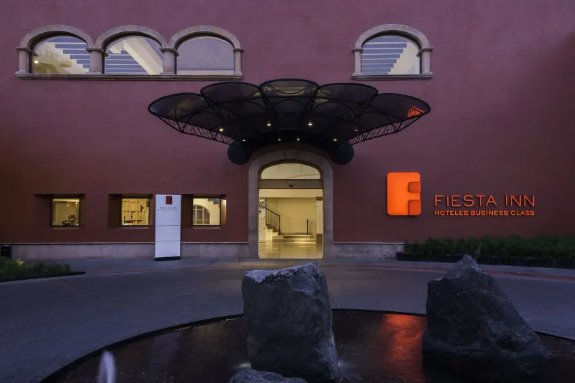 Fiesta Inn Queretaro - Image 1