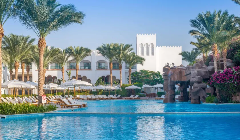 Baron Palms Adults Friendly Only 16 years plus Boutique Hotel Style - Image 1