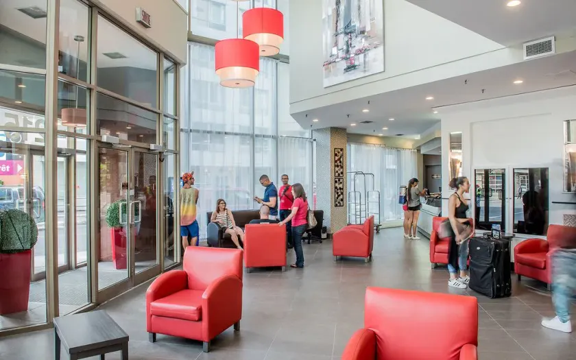 Hotel Chrome Montreal Centre-Ville - Image 1