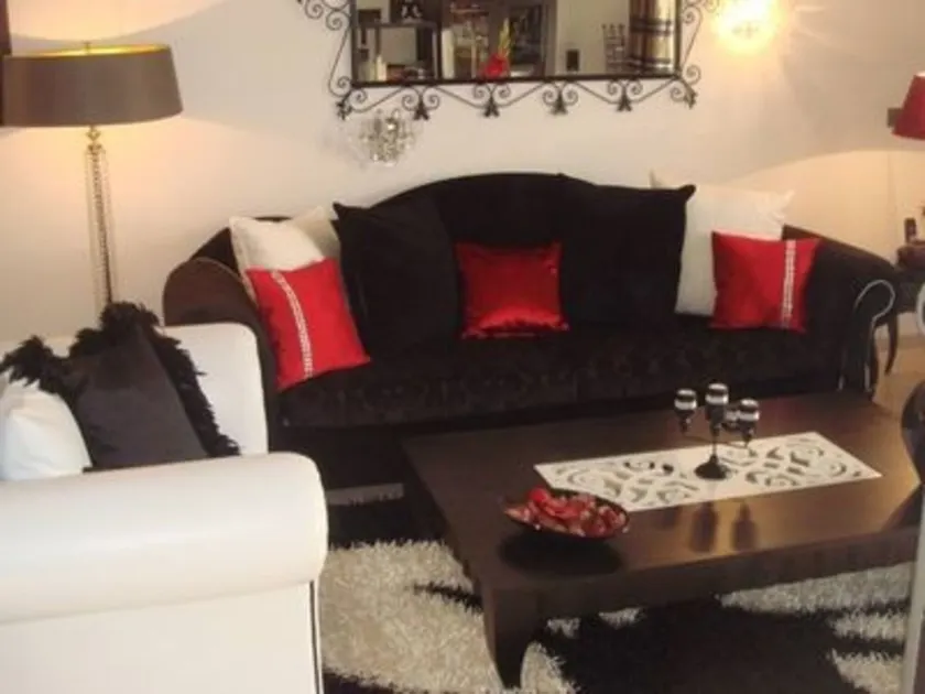 Luxury Living Apartment - Image 1