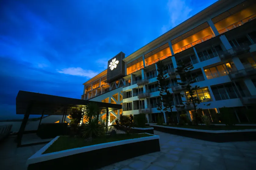 The Oriental Hotel Legazpi - Image 1