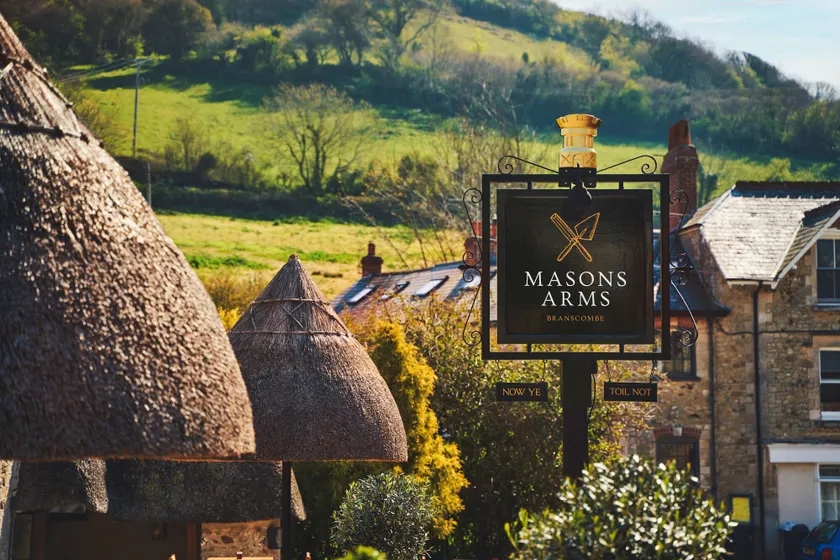 The Masons Arms - Image 1