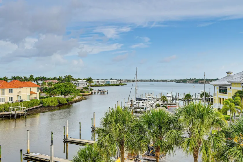 Steps to Naples Bay & Tin City: Condo w/ Pool! - Image 1