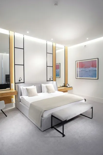 NEOS HOTEL - Image 1