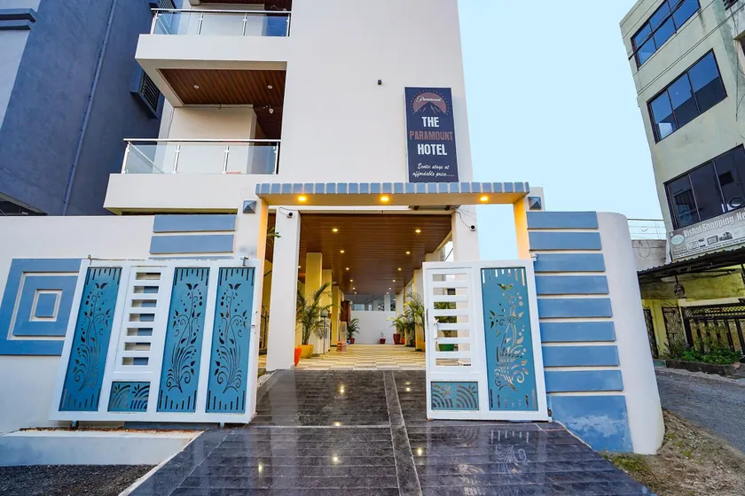 Fabhotel Paramount - Image 1
