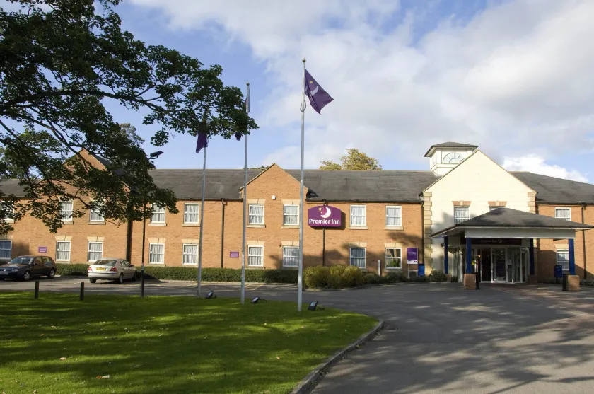 Premier Inn York North - Image 1