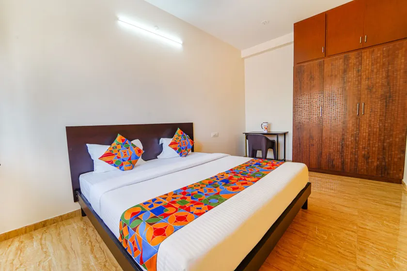 FabHotel Sri Saro Residency - Image 1
