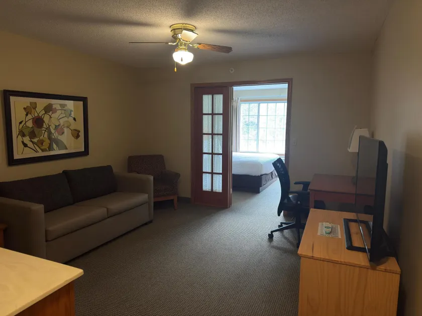 Country Inn Walker - Image 1