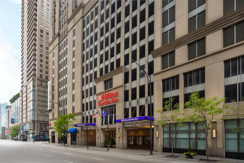 Hilton Garden Inn Chicago Downtown/Magnificent Mile - Image 1