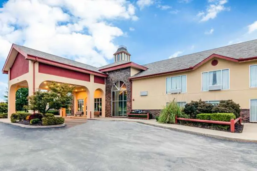 Precious Hotel - Image 1