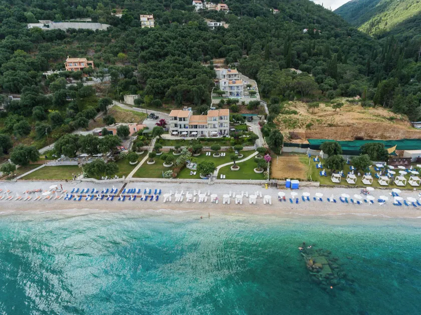 Krouzeri Beach Apartments - Image 1