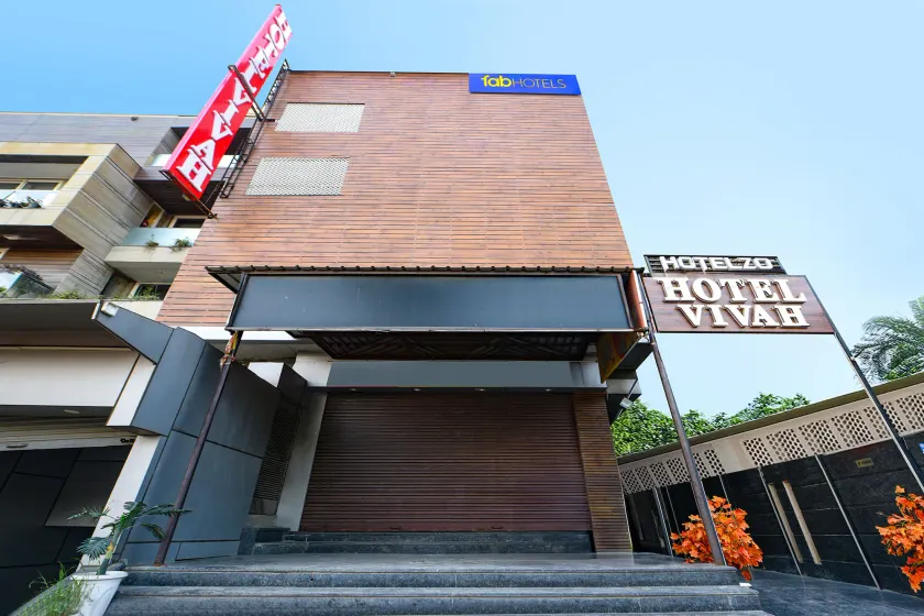 Fabhotel Vivaah Inn - Image 1