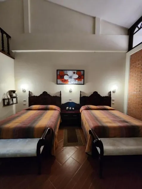 HOSTAL HACIENDA APULCO - Zimmer