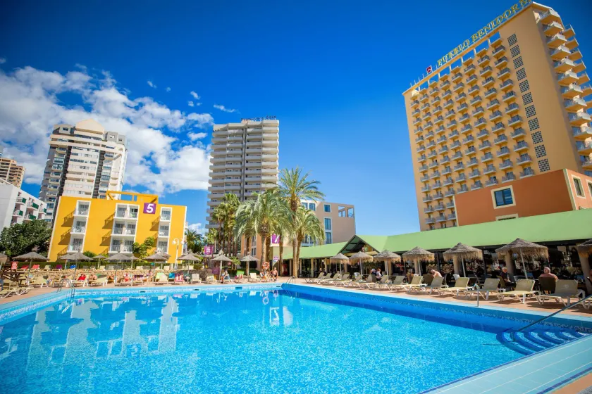 Hotel Servigroup Pueblo Benidorm - Image 1