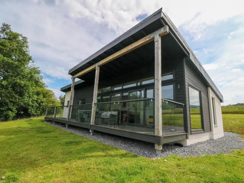 6 Strathtay Lodges - Image 1