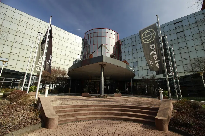 elaya frankfurt oberursel, Trademark Collection - Image 1