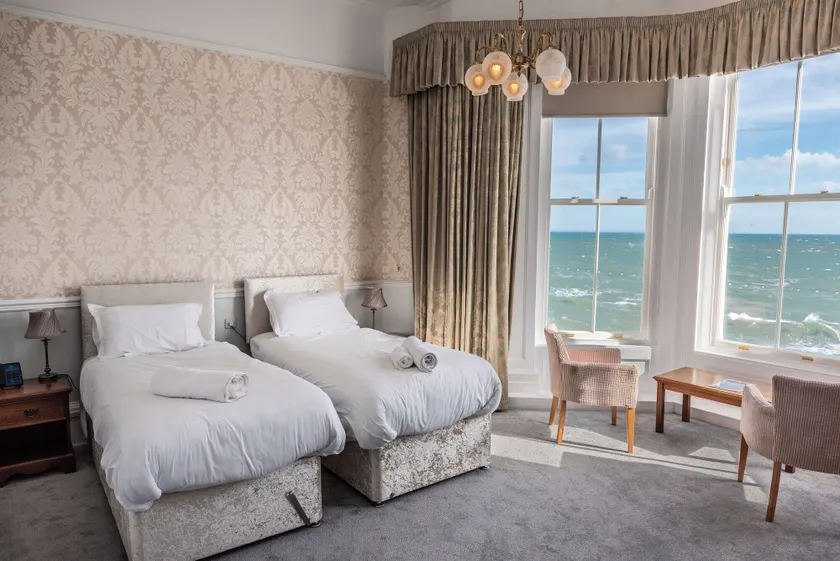 The Queens Hotel - Image 1