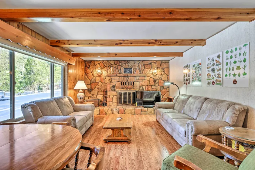 7 Mi to Yosemite Nat'l Park: Riverfront Getaway! - Image 1