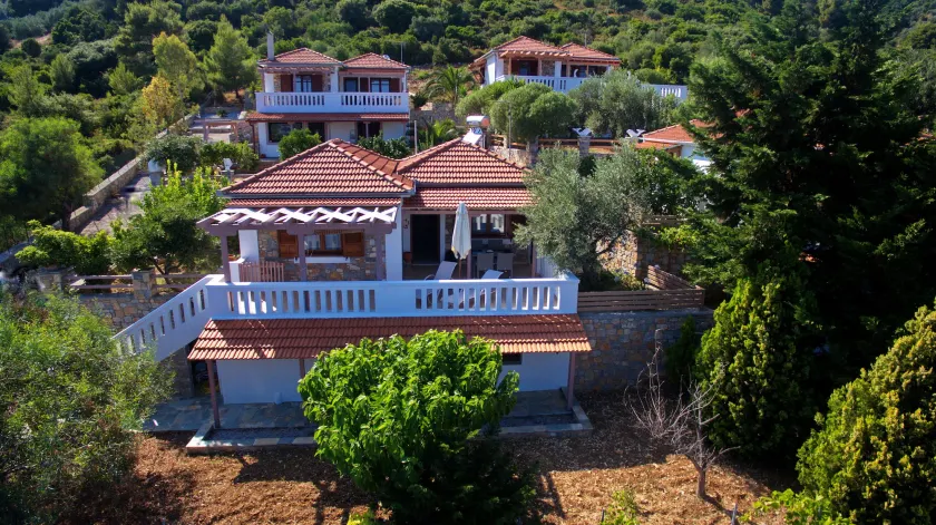 Agnantema seaview Villas - Image 1