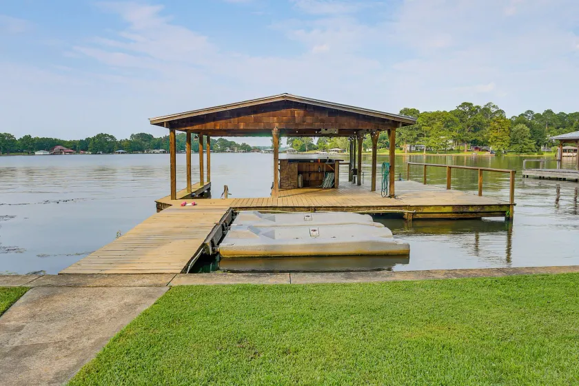 Dock & Outdoor Bar! Lake Blackshear Getaway - Image 1